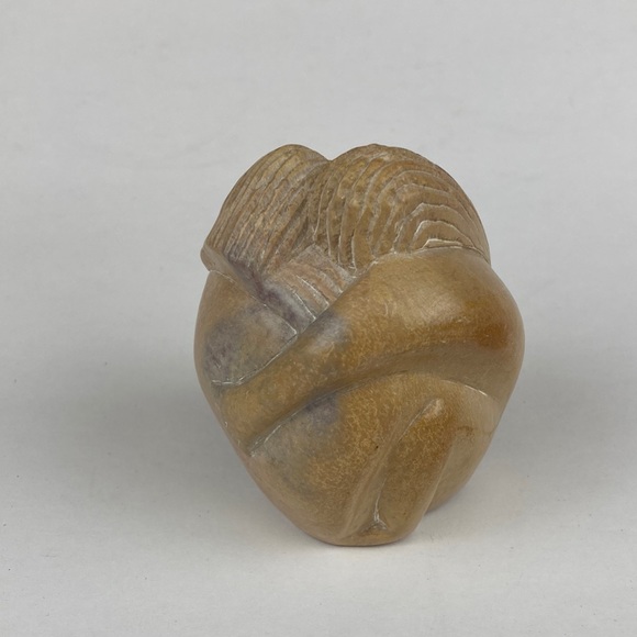 Hand Crafted Soapstone Hugging Couple Figurine 3” - Picture 1 of 10